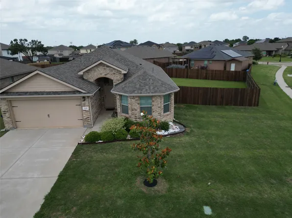 520 Cantebury Park Ln, Ponder, TX 76259
