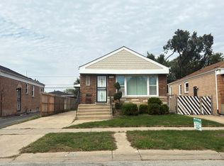 14426 S Hoxie Ave, Burnham, IL 60633