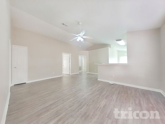 3rd image of 3131 Kelling St