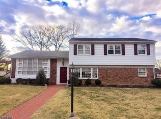 4 Brian Pl, West Caldwell, NJ 07006