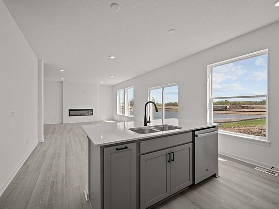 The Dailey - Kitchen