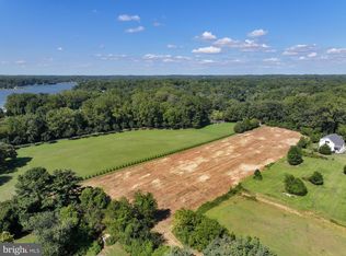 67 Wallace Manor Rd, Edgewater, MD 21037