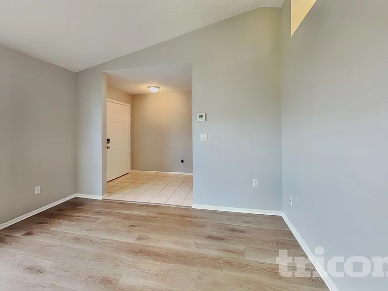6835 67th Street Cir E — Photo 2