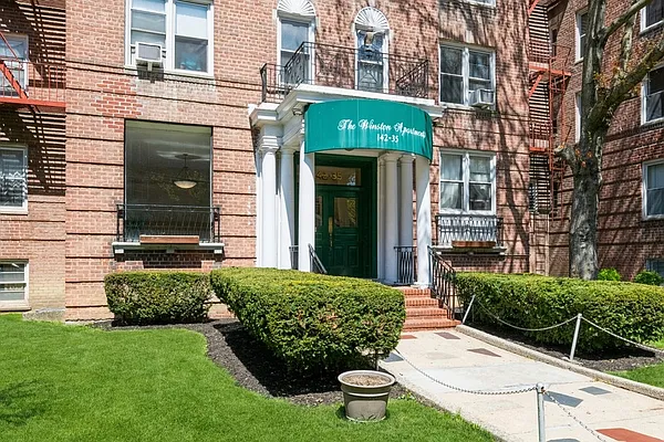 Sold by Coldwell Banker American Homes | media 34