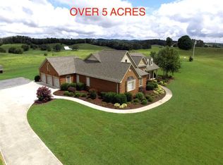 1861 C H Rankin Rd, Dandridge, TN 37725