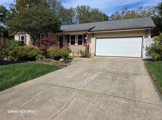 7098 Saint Charles Pl, Kalamazoo, MI 49009