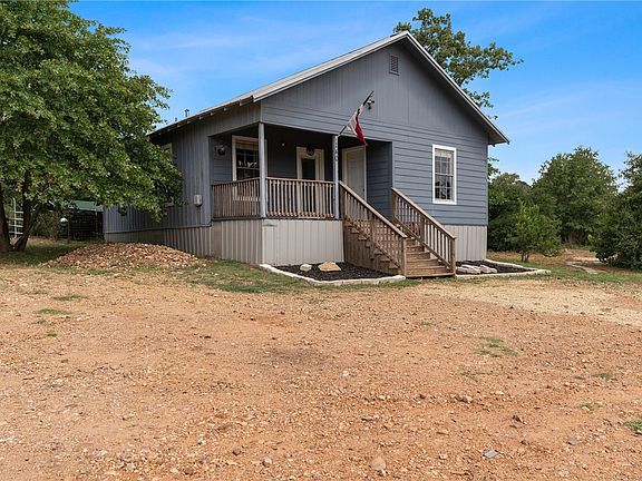 2nd image of 140 Peace Haven Ln