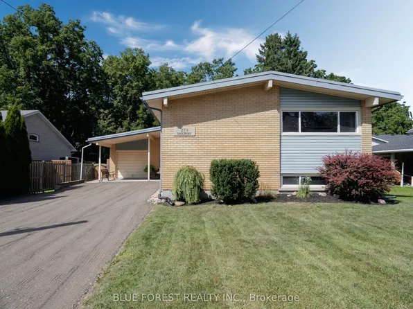 273 Saulsbury St, Strathroy Caradoc, ON N7G 2B1