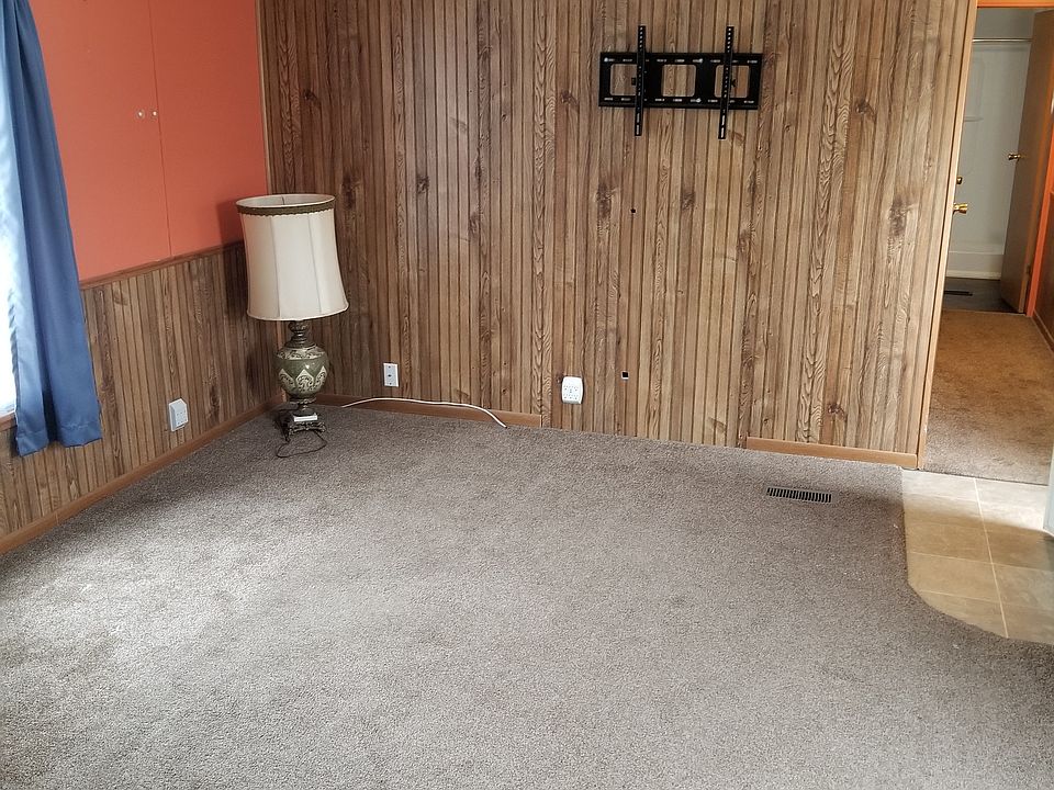 2nd image of 5681 Spring Brooke Ave