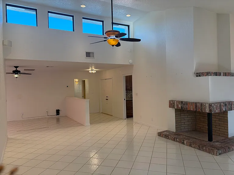 21435 Campo Allegro Dr — Photo 17