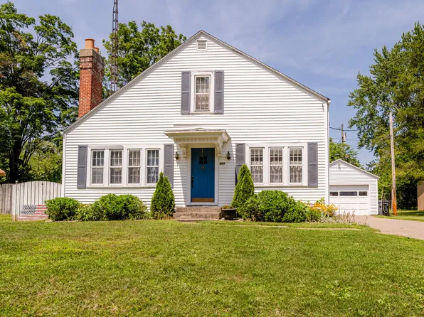 362 Paw Paw Ave, Watervliet, MI 49098
