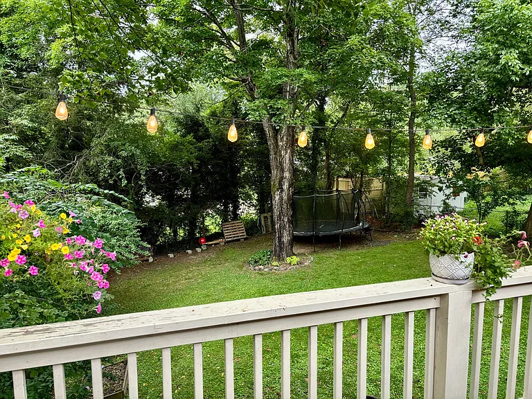 42 Madeline Ave — Photo 20