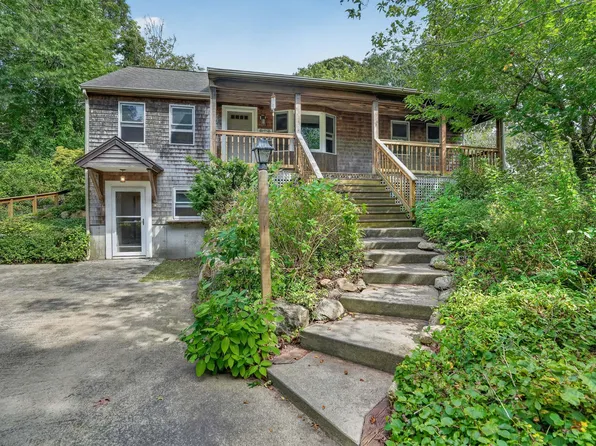 7 Fawndale Road, Vineyard Haven, MA 02568