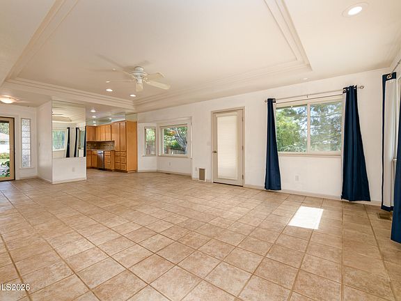 5th image of 1793 Mahogany Cir