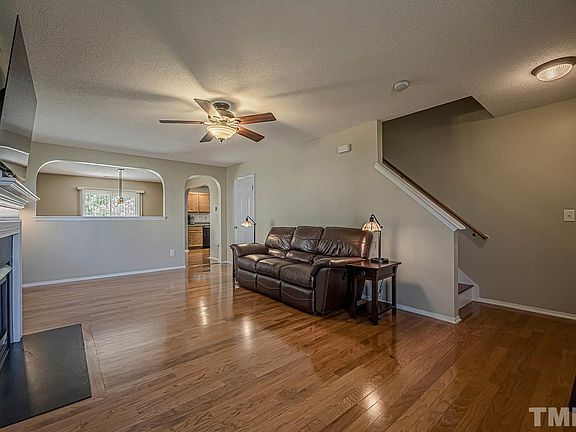 2nd image of 2815 Skybrook Ln