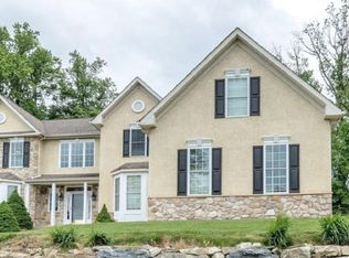 350 Sterling Ln, Downingtown, PA 19335