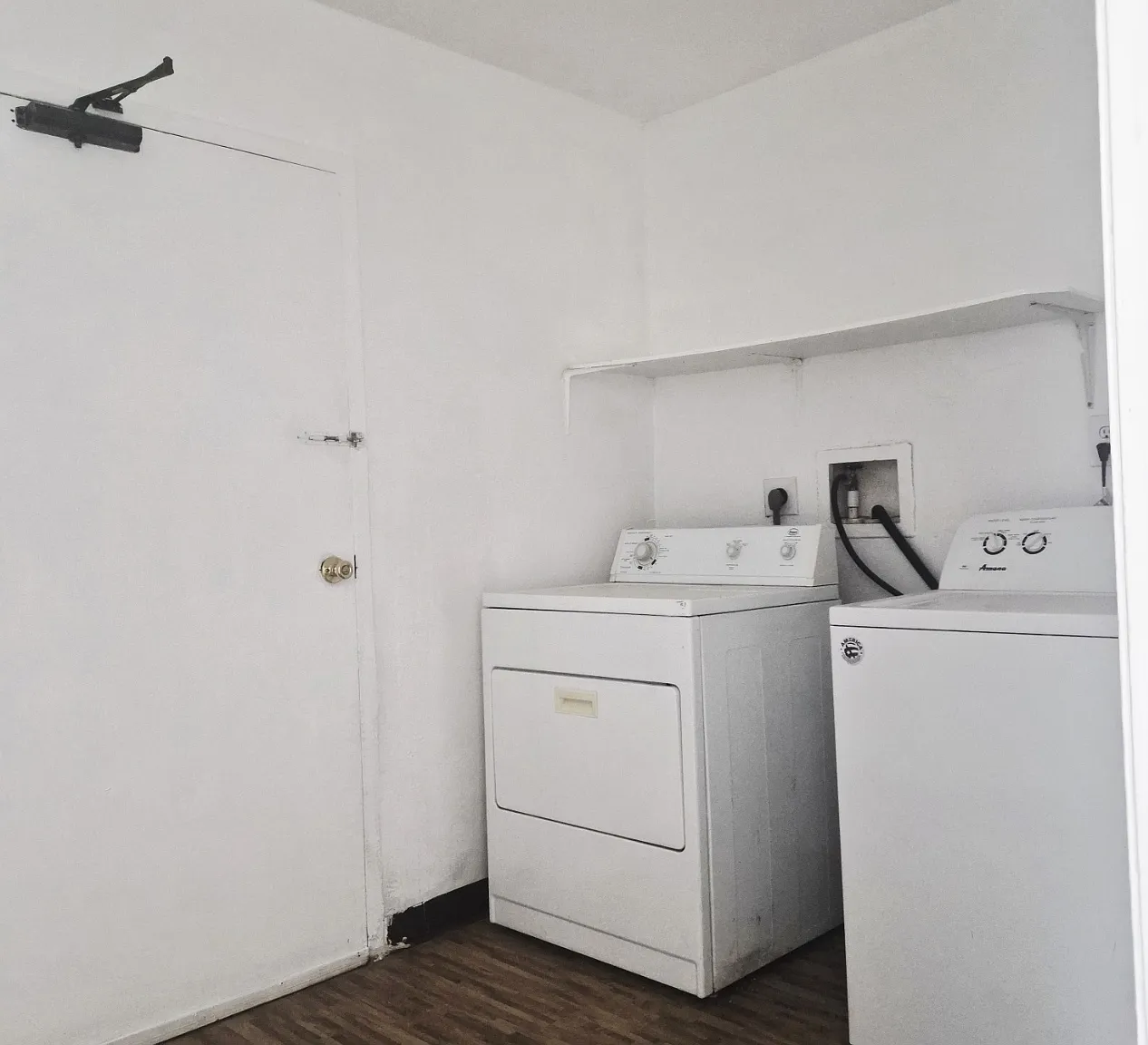 3 bed, 1200 sqft, $2,600 — Photo 4