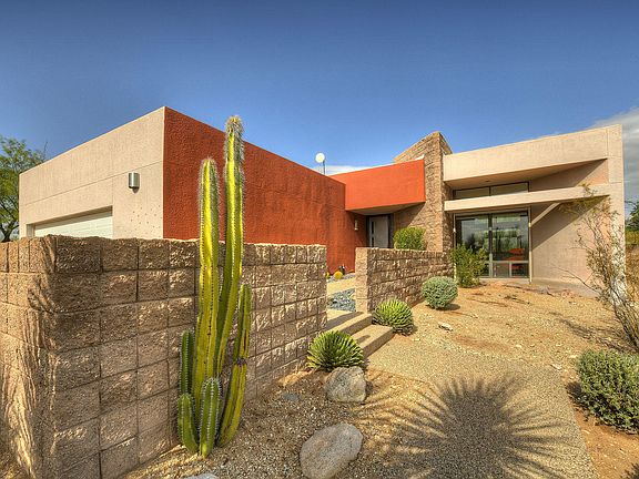 3rd image of 3620 N Calle Agua Verde
