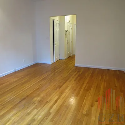 Rented by Avenues Real Estate | media 63