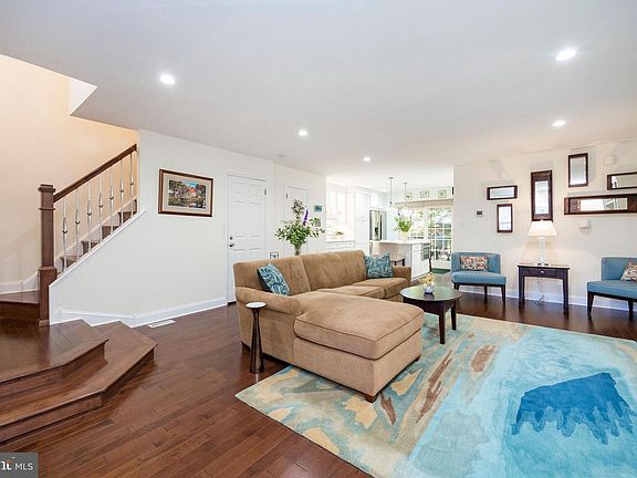 4th image of 706 Shippen Dr
