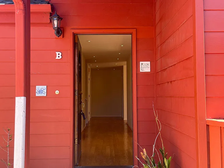 Chelsea Ln — Photo 2
