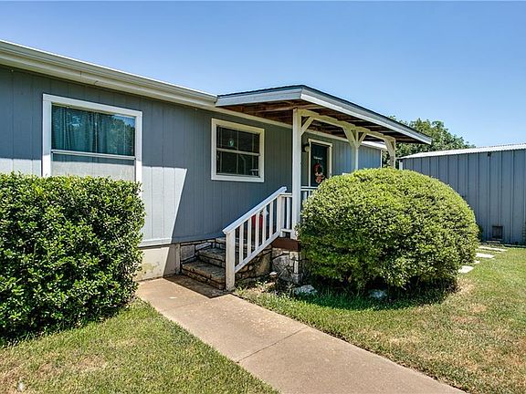 3rd image of 4014 Linda Ct