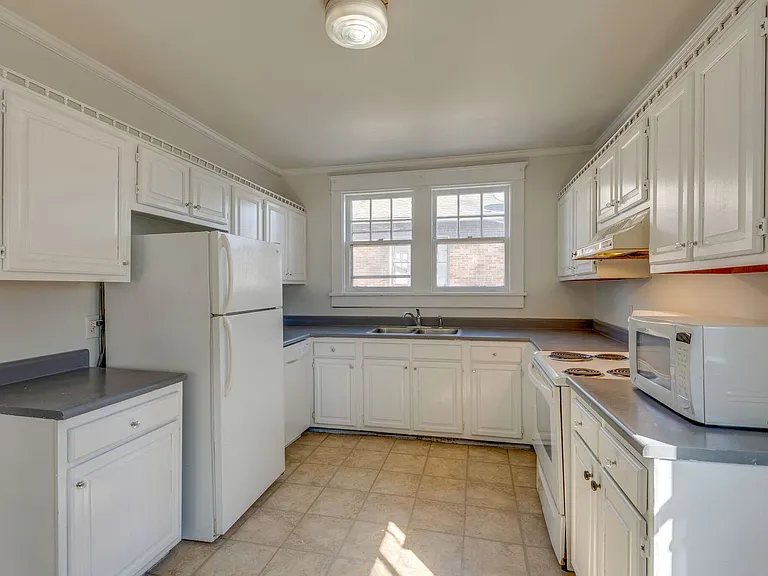 2512 Natchez Trce #A — Photo 22