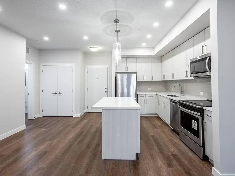 5112 Elbow Dr SW — Photo 17