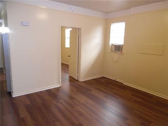 3rd image of 1428 Urania St