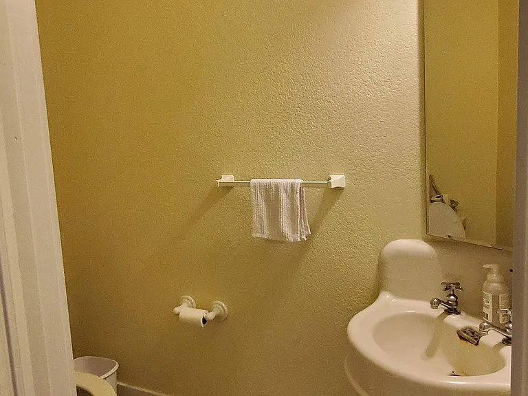 923 Cherry St #1 — Photo 7