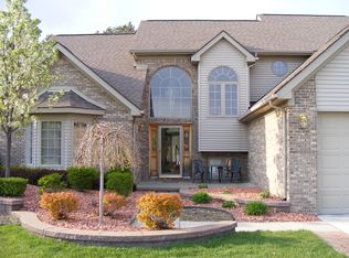 34553 Cristini Ct, Fraser, MI 48026