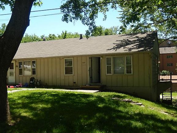 2nd image of 1517 W Waldo Ave