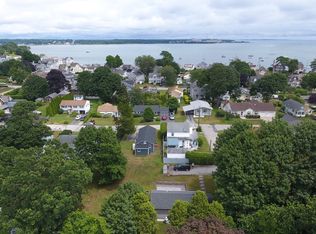 5 Fuller Ct, Niantic, CT 06357