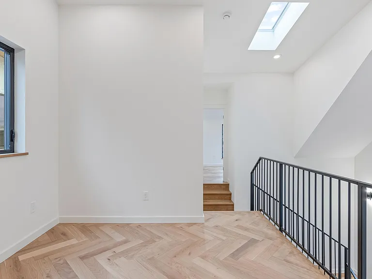 614 NW Federal St — Photo 6