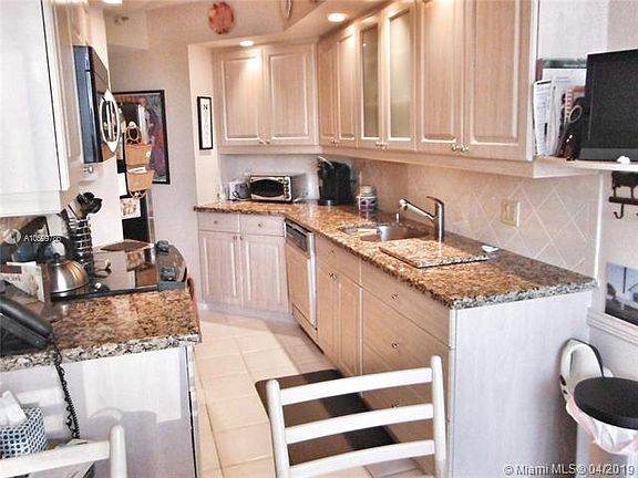 5th image of 3610 Yacht Club Dr APT 608