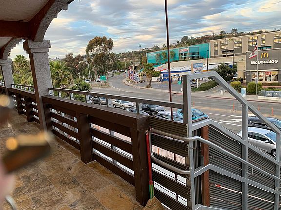 2nd image of 4730 Mission Bay Dr Suite J