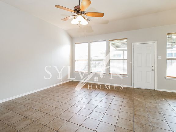 3rd image of 4553 Hickory Meadows Ln