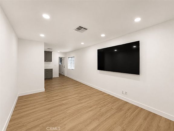 3rd image of 11931 Molette St