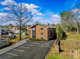 98 Carlton St APT 202, New Britain, CT 06053