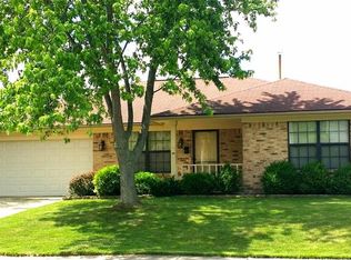 2522 Saint Andrews Dr, Troy, OH 45373
