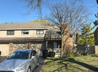 128 Mohawk Trl Unit D, Lake Zurich, IL 60047