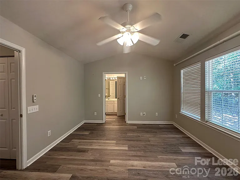 6626 Rothchild Dr — Photo 23