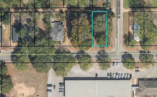 2nd image of 801 Corn Ave