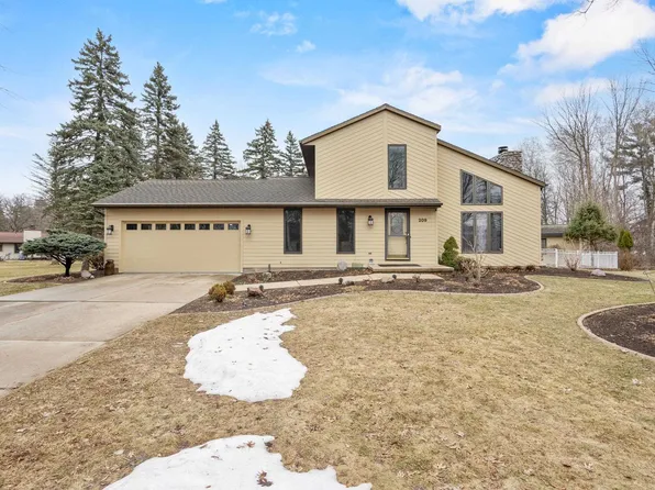 209 E Trillium Cir, Green Bay, WI 54313