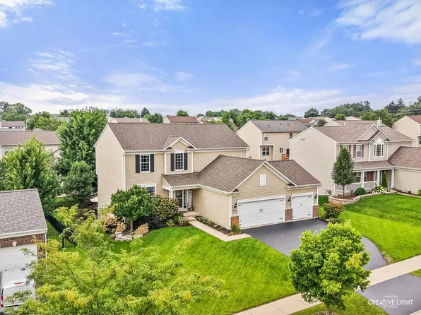 180 Chapin Way, Oswego, IL 60543