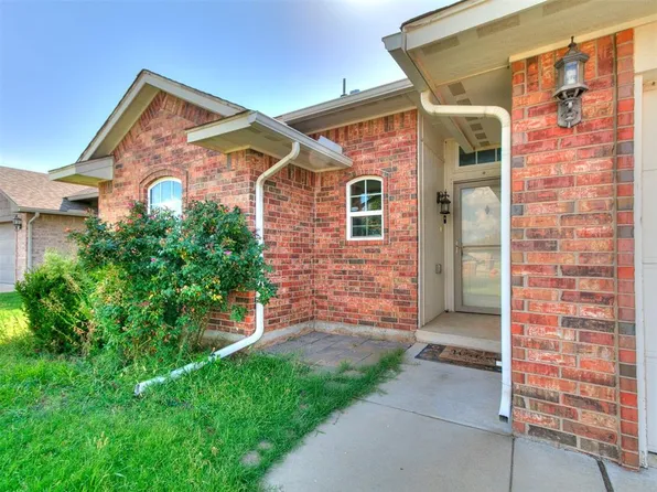 5707 Sanabel Ct, Oklahoma City, OK 73179