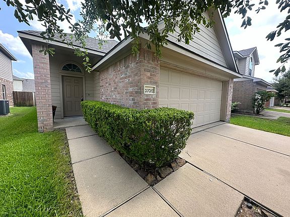 2nd image of 20707 Indigo River Ln