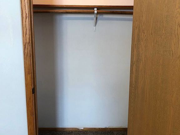 4th image of 804 24th Ave S #8301082