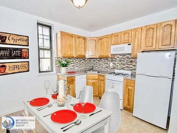 3rd image of 22 Jones St APT 5C