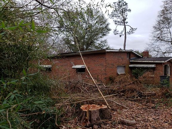2nd image of 15 Parker Dr
